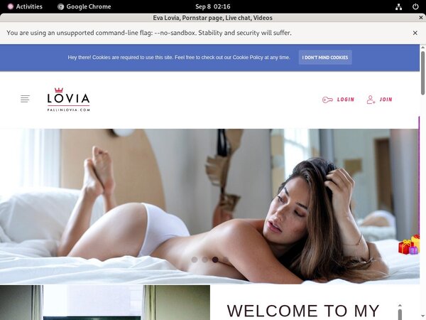 Members Eva Lovia